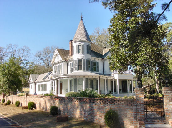Hecker's Tannenheim--- home in the pinelands